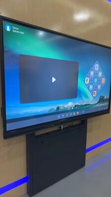 Support de tableau blanc interactif à hauteur réglable avec capacité de charge de 100 kg et roues à frein à 360° pour téléviseurs de 55 à 86 pouces