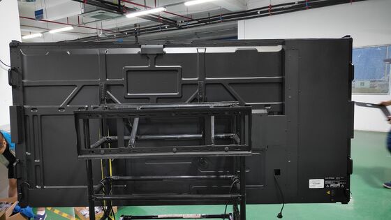 Écran plat interactif 4K Ultra HD avec 20 points de contact et haut-parleurs intégrés pour l'éducation