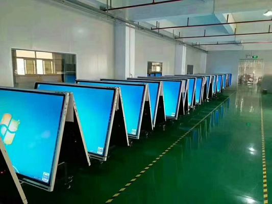 Découvrez la puissance d'un écran tactile interactif de 2 mm de précision 15W*2 ou 20W*2 haut-parleurs et projection d'écran sans fil