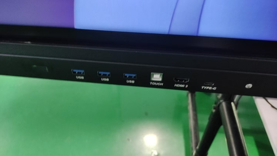 IBoard Factory en gros Moniteur interactif à écran tactile 2 mm Précision 15W * 2 ou 20W * 2 Haut-parleurs et projection d'écran sans fil Tableau interactif