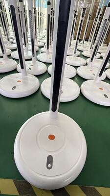 Téléviseur à écran intelligent sans fil de 23,8 pouces avec 10 points de contact capacitifs et batterie intégrée (5-6H)