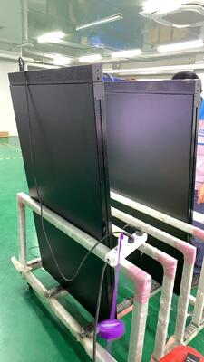 Surveiller et analyser les campagnes publicitaires numériques Surveiller la publicité numérique avec un suivi en temps réel et un type d'installation de support mural ou au sol