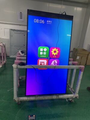 Surveiller et analyser les campagnes publicitaires numériques Surveiller la publicité numérique avec un suivi en temps réel et un type d'installation de support mural ou au sol