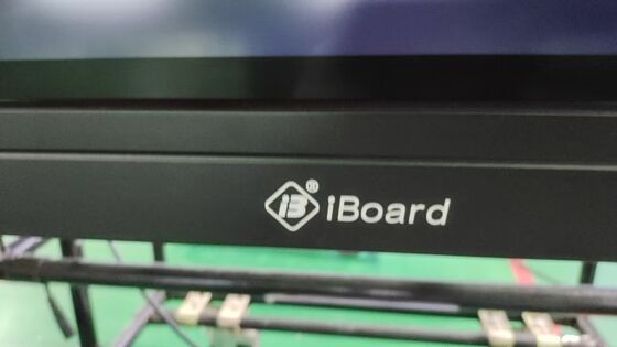 IBoard Solution de tableau blanc compétitif Andorid 16 Affichage interactif à écran plat