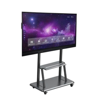 écran plat 4k interactif avec tous dans un angle de visualisation de l'ordinateur 178